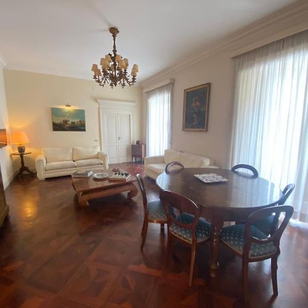 Royal Apartment In San Domenico Maggiore Naples Luaran gambar