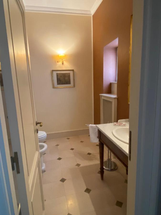Royal Apartment In San Domenico Maggiore Naples Luaran gambar