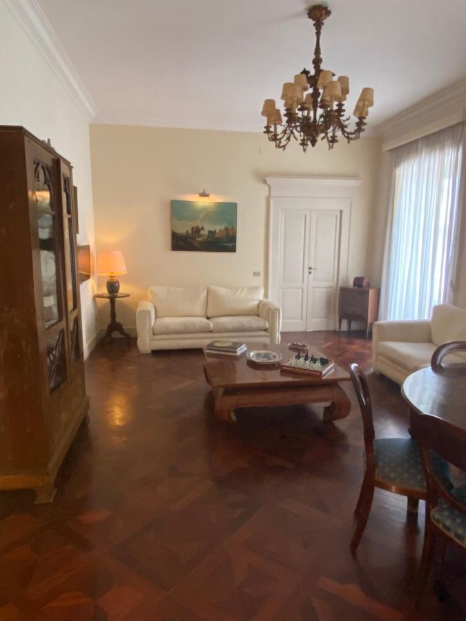 Royal Apartment In San Domenico Maggiore Naples Luaran gambar
